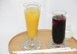 藤井聡太のおやつのオレンジジュースとアイスコーヒー