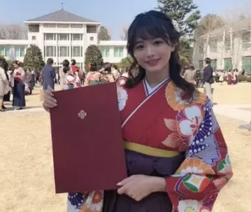 森香澄アナの大学卒業式